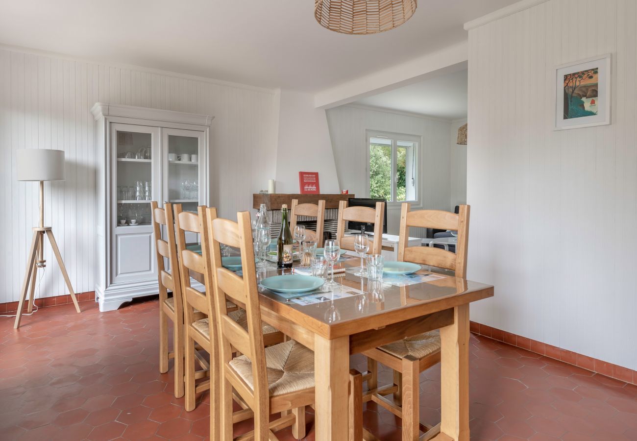 Maison à Saint-Gildas-de-Rhuys - Détente et jardin - 6 personnes - 550m de la plage