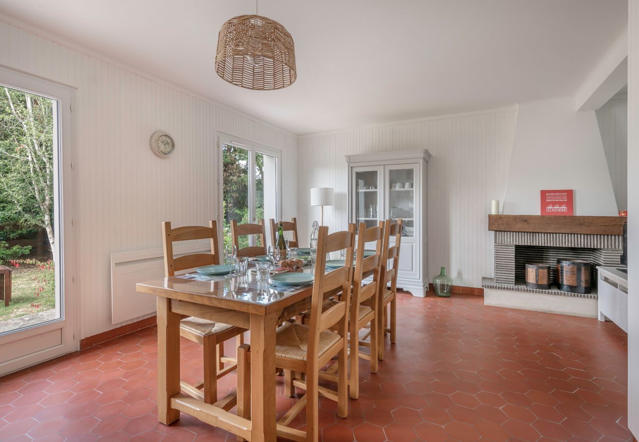 Maison à Saint-Gildas-de-Rhuys - Détente et jardin - 6 personnes - 550m de la plage