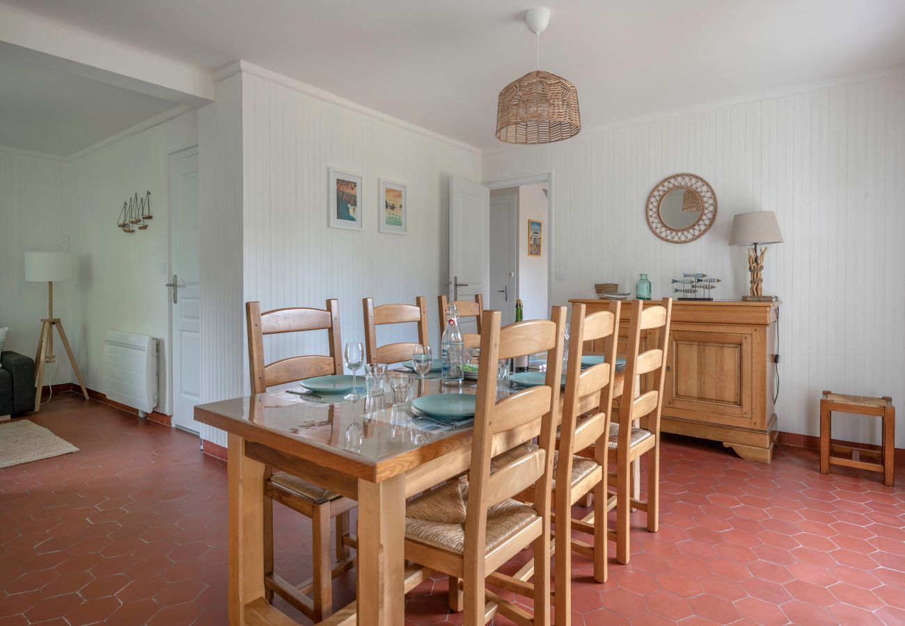Maison à Saint-Gildas-de-Rhuys - Détente et jardin - 6 personnes - 550m de la plage