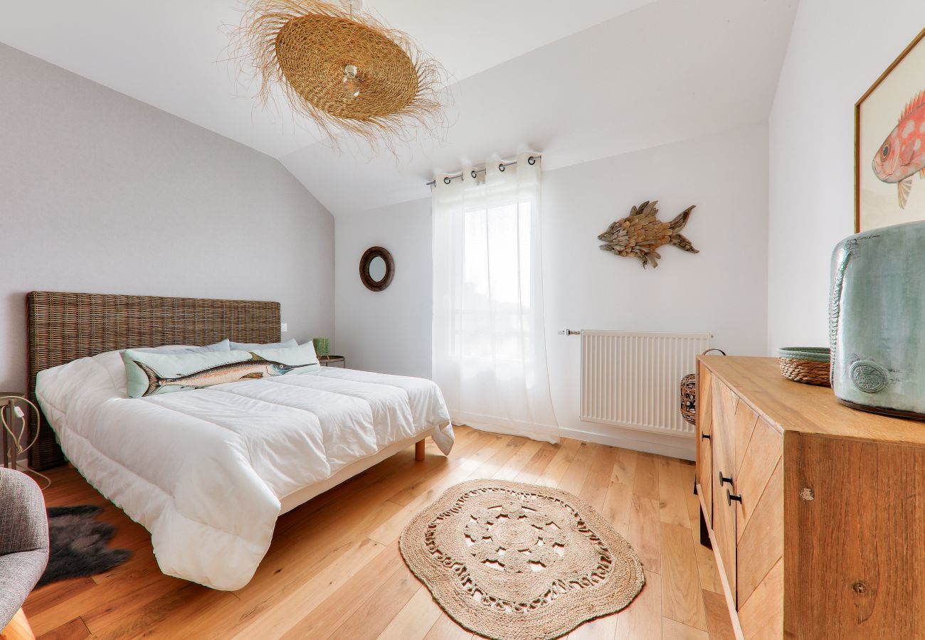 Maison à Le Tour-du-Parc - Maison neuve pour 8 - 500m plage du Rouvran
