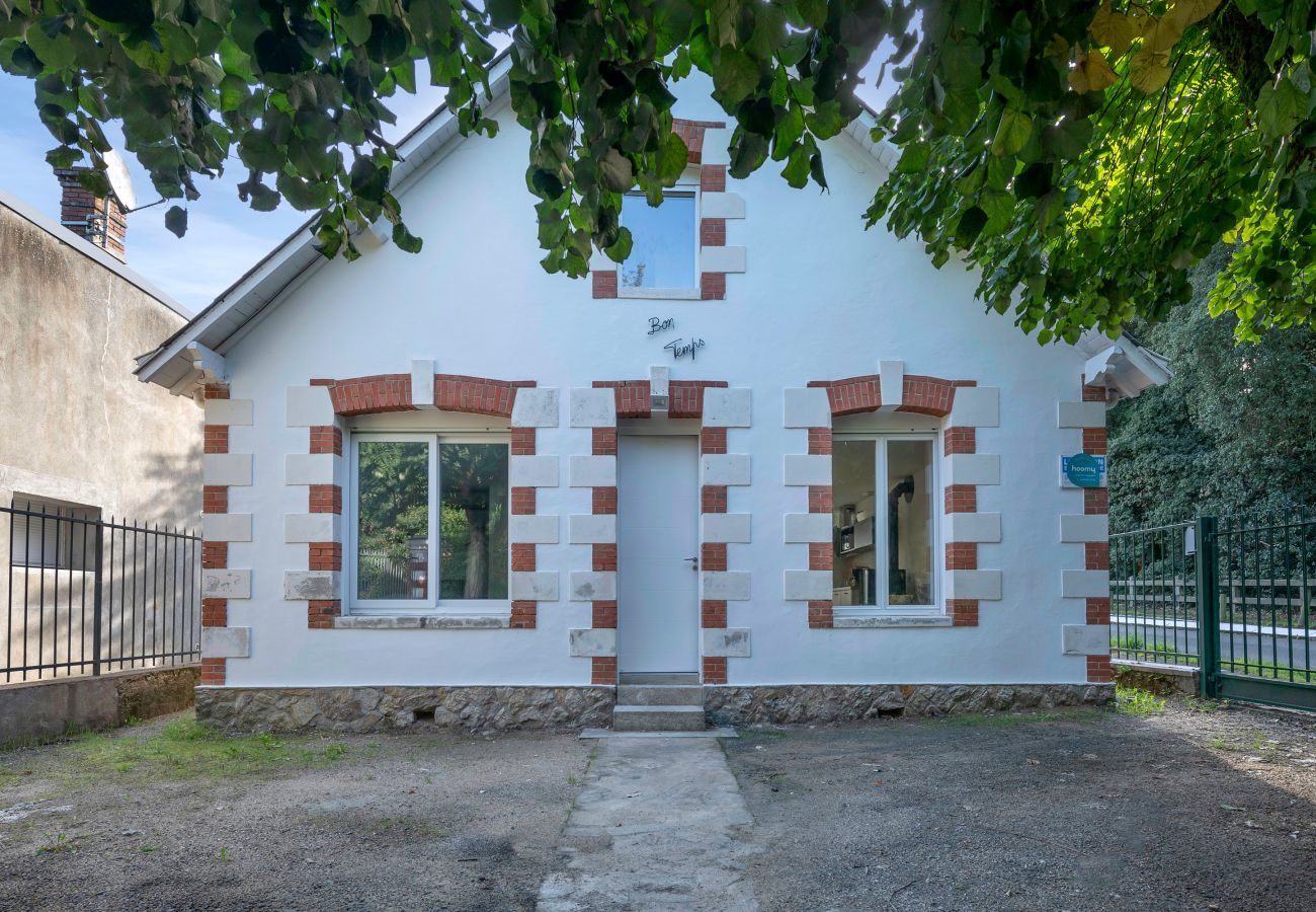 Maison à Saint-Michel-Chef-Chef - À 50m de la plage, jolie maison pour 8