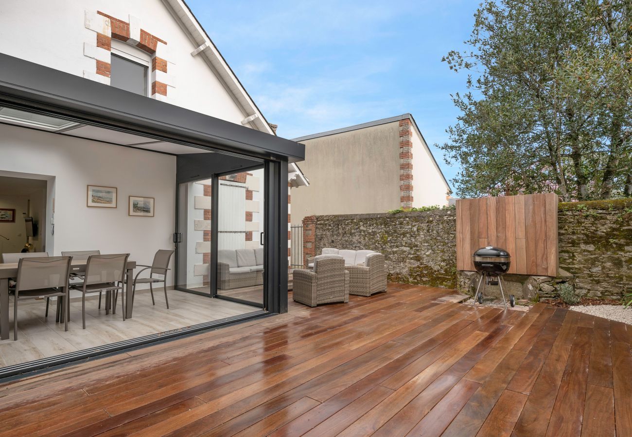 Maison à Saint-Michel-Chef-Chef - À 50m de la plage, jolie maison pour 8