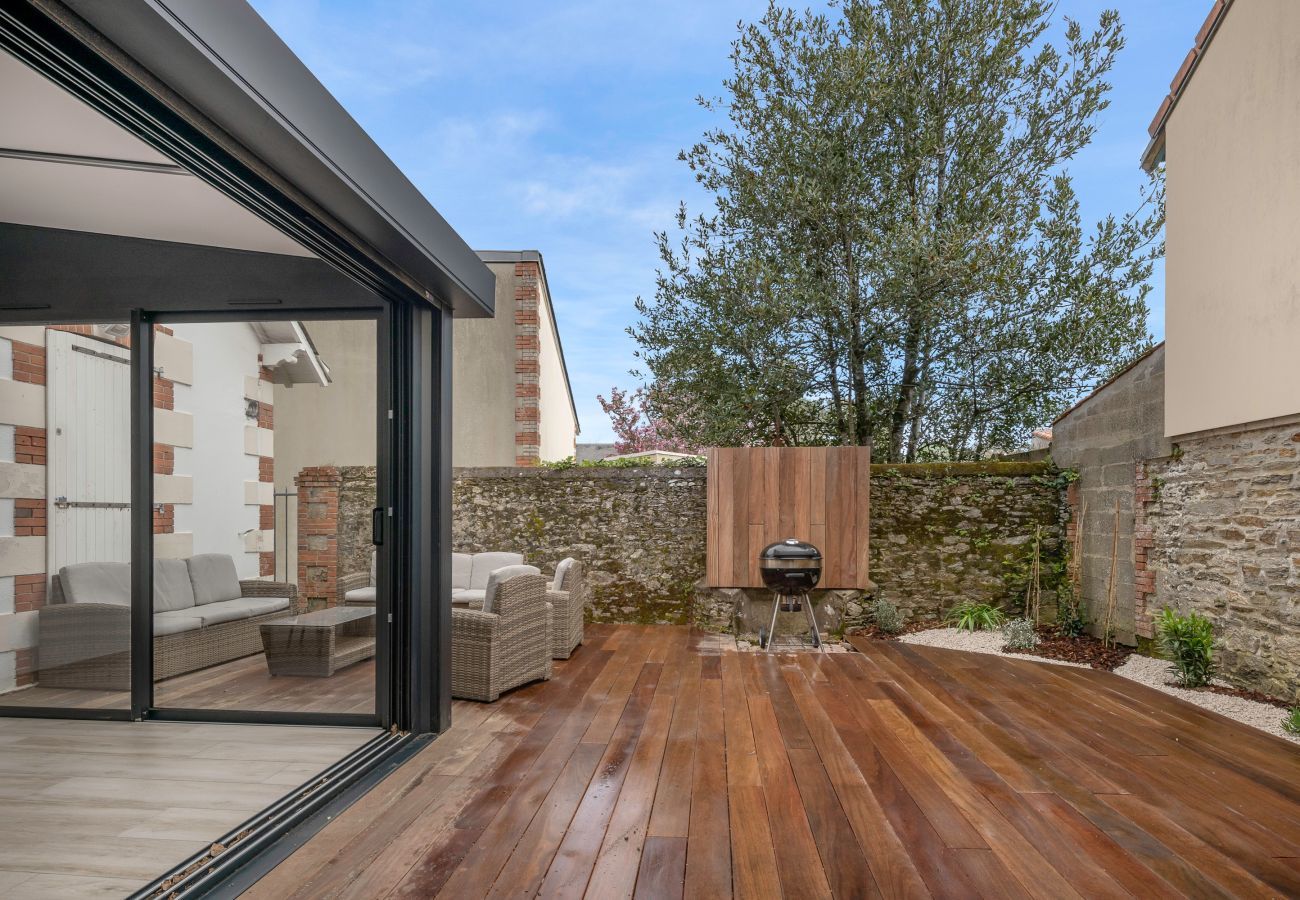Maison à Saint-Michel-Chef-Chef - À 50m de la plage, jolie maison pour 8