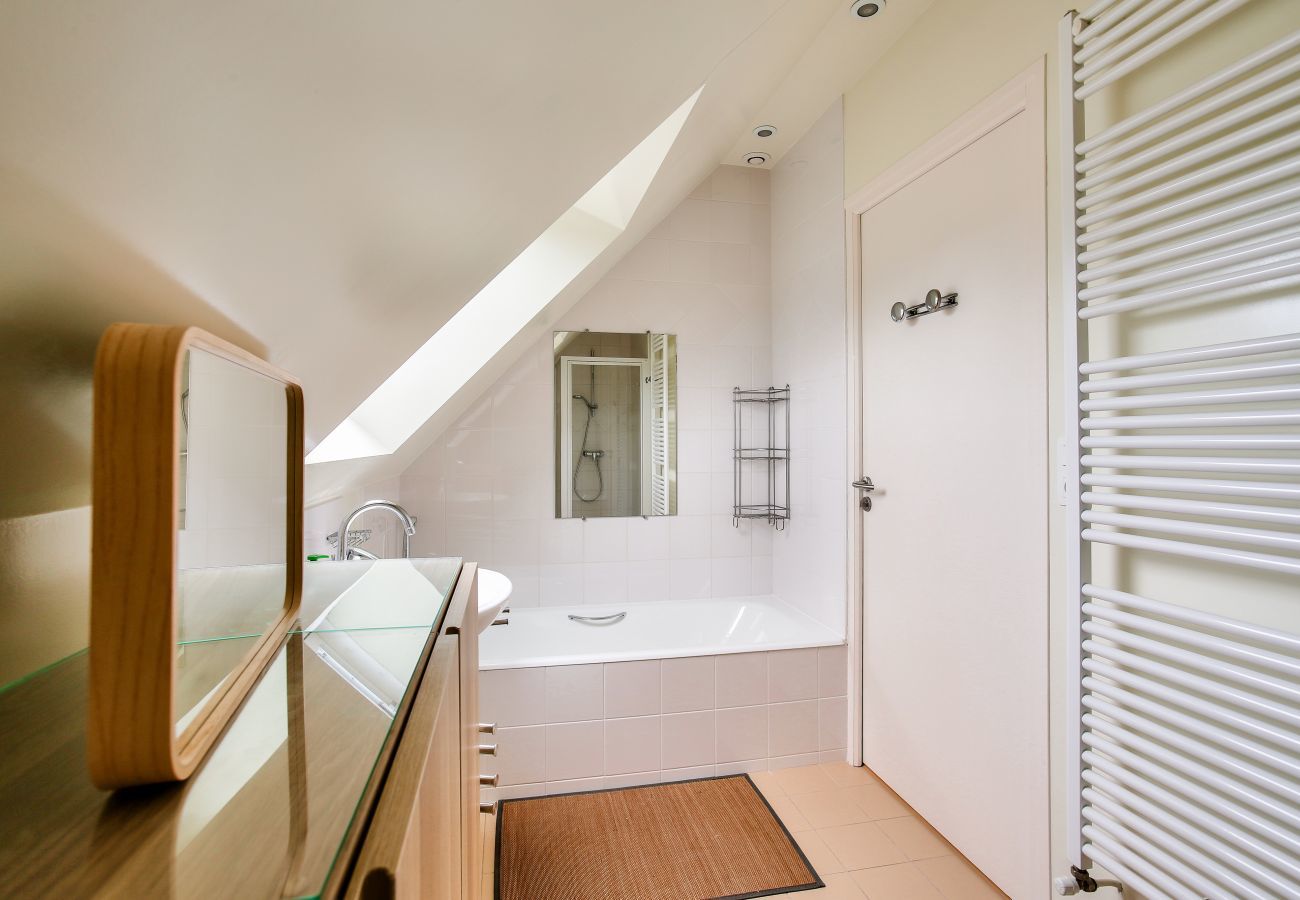 Maison à Saint-Briac-sur-Mer - À 900m des plages - Maison pour 7 avec jardin