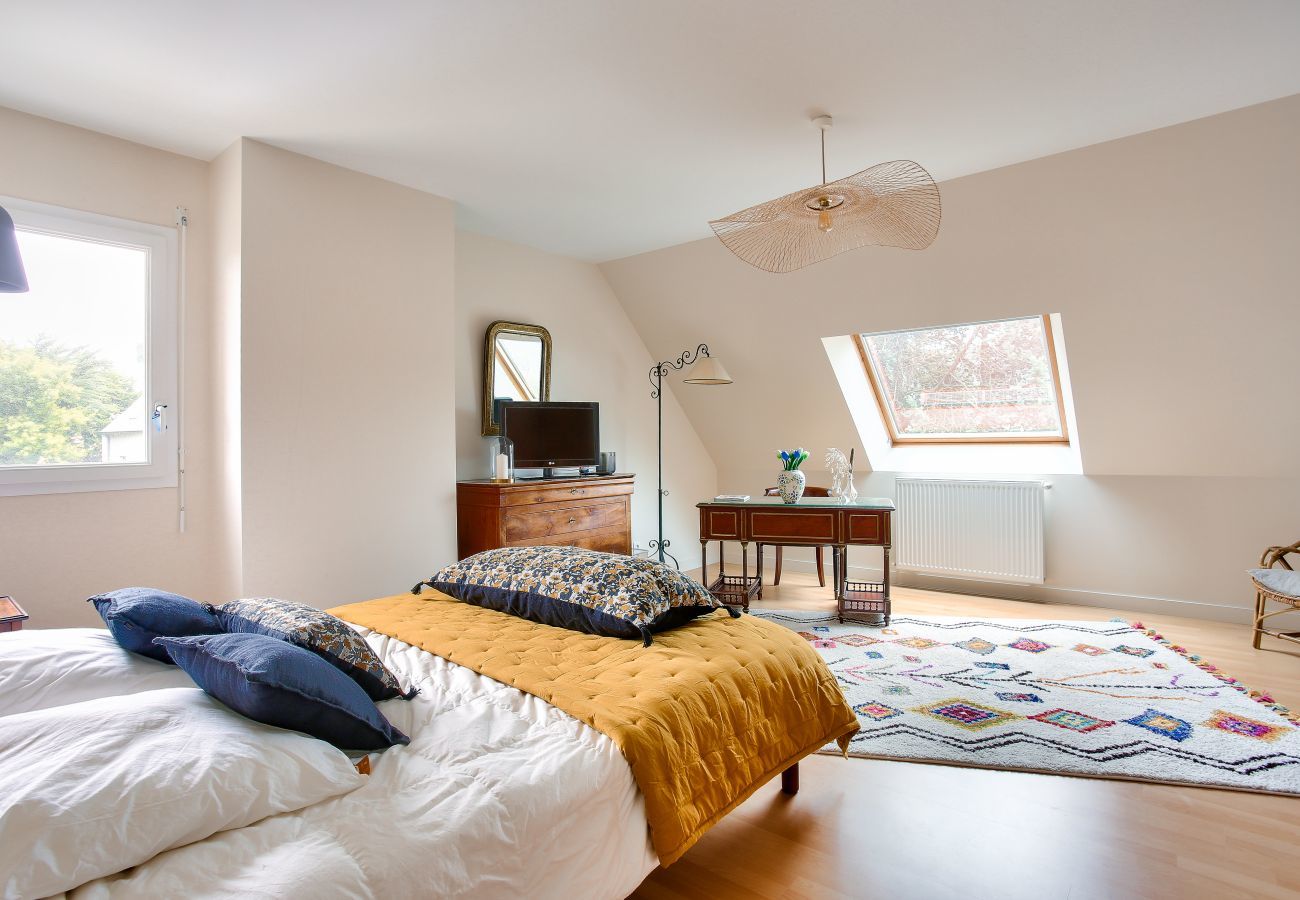 Maison à Saint-Briac-sur-Mer - À 900m des plages - Maison pour 7 avec jardin
