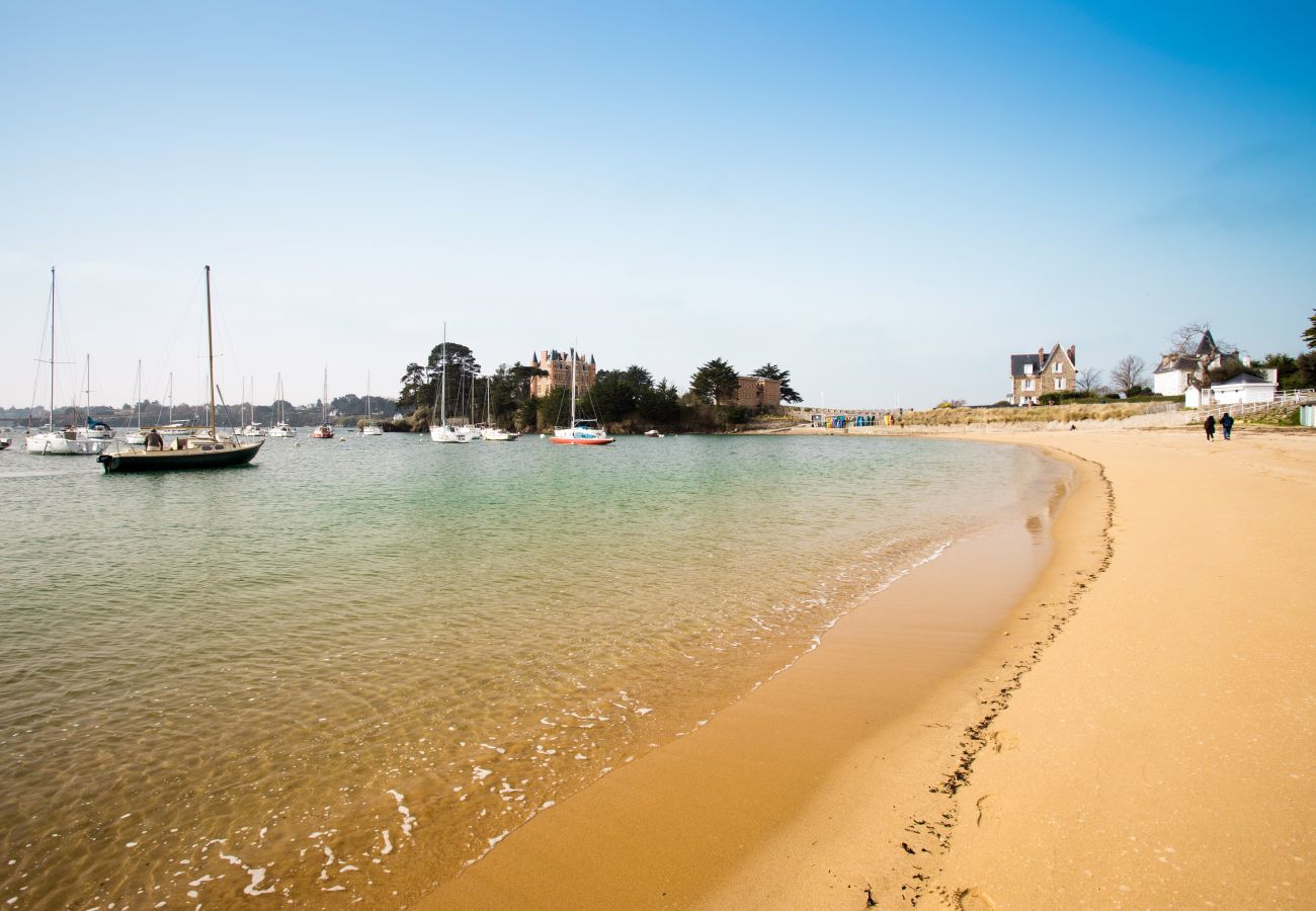 Maison à Saint-Briac-sur-Mer - À 900m des plages - Maison pour 7 avec jardin