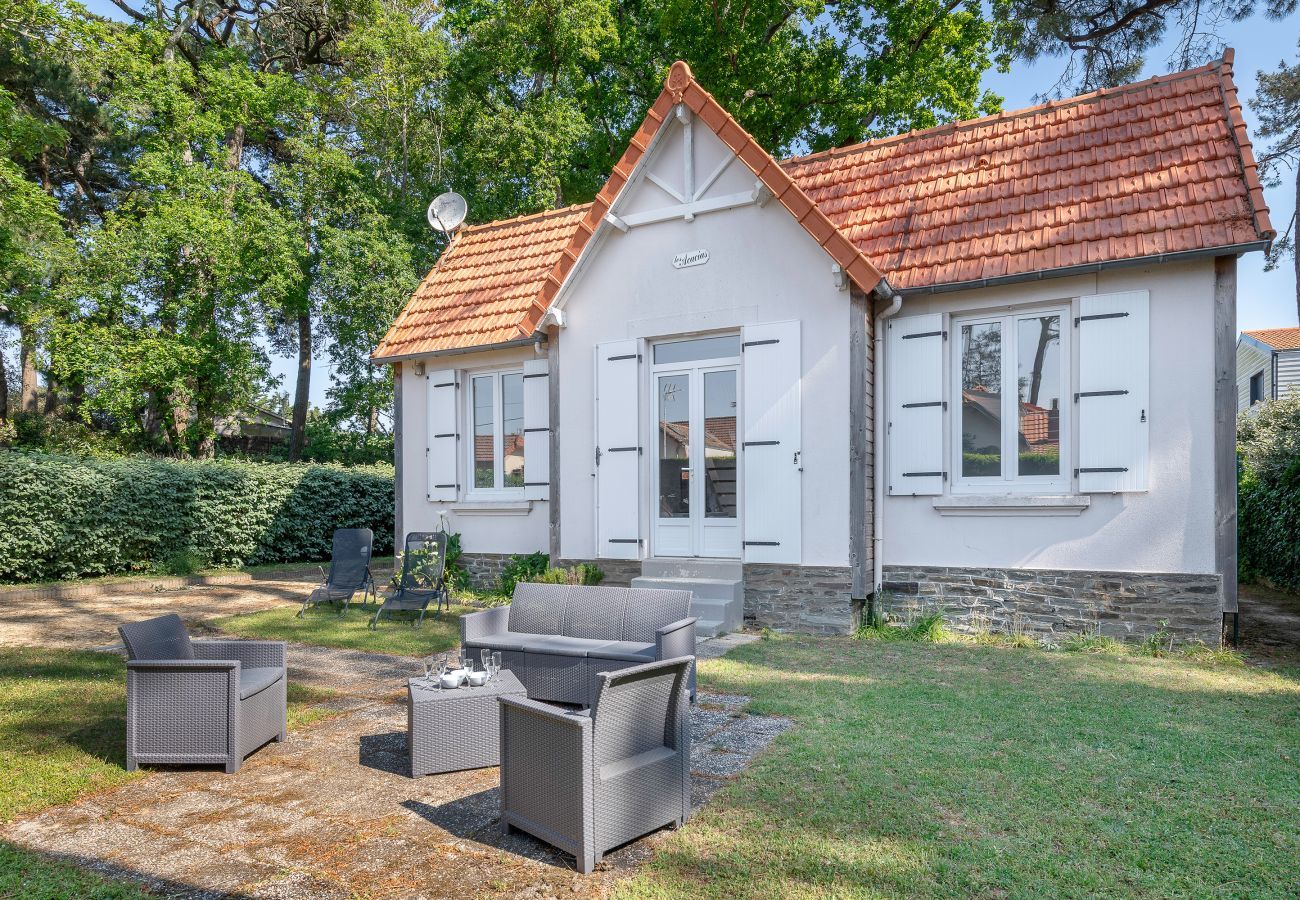 Maison à Saint-Michel-Chef-Chef - Bourg de Tharon plage pour 8  