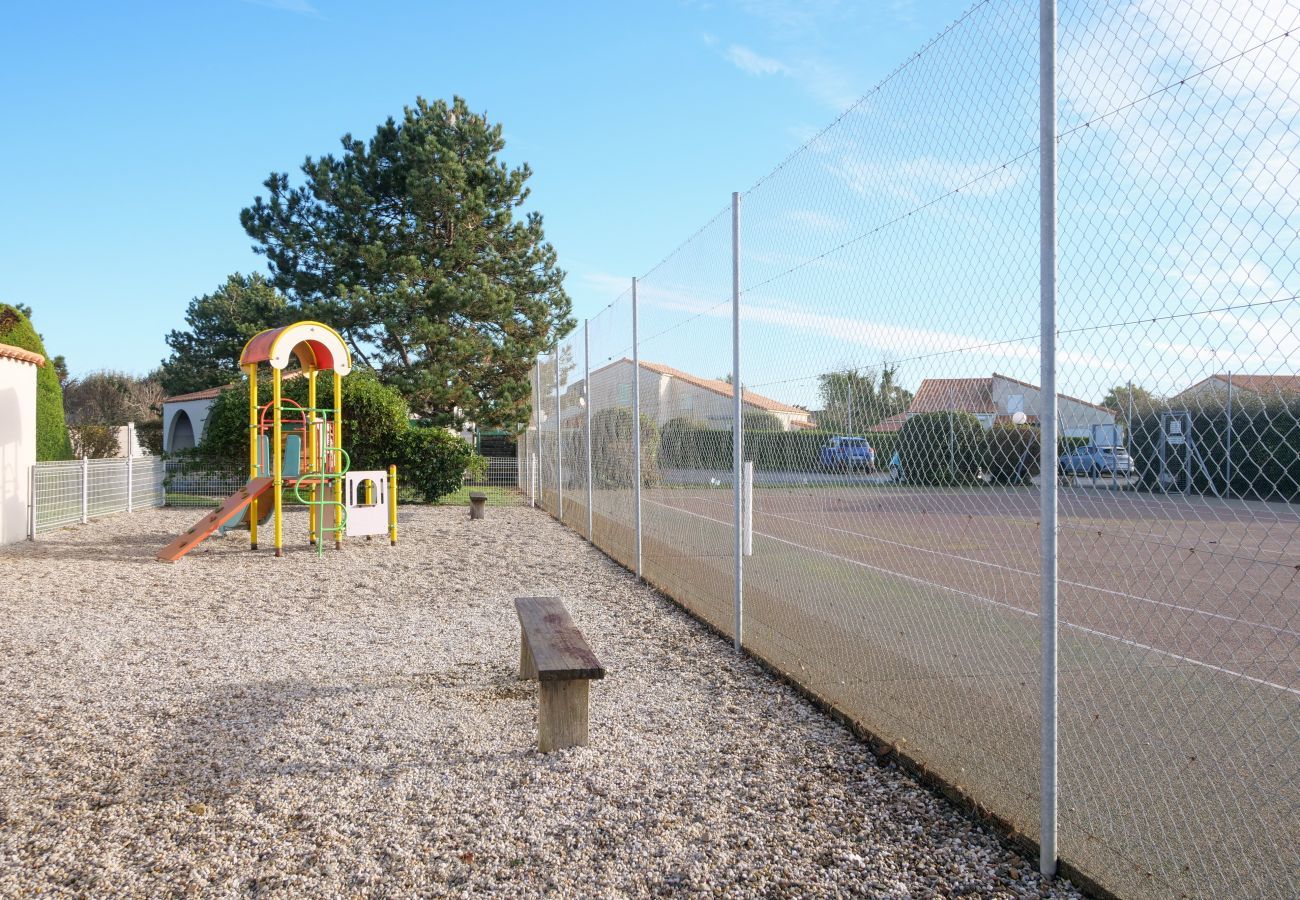 Maison à Saint-Vincent-sur-Jard - Résidence vacances avec piscine- maison pour 4