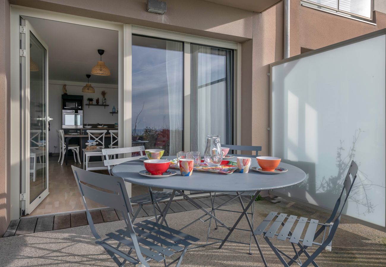 Appartement à Pornic - Appartement pour 4 face mer, plage + piscine