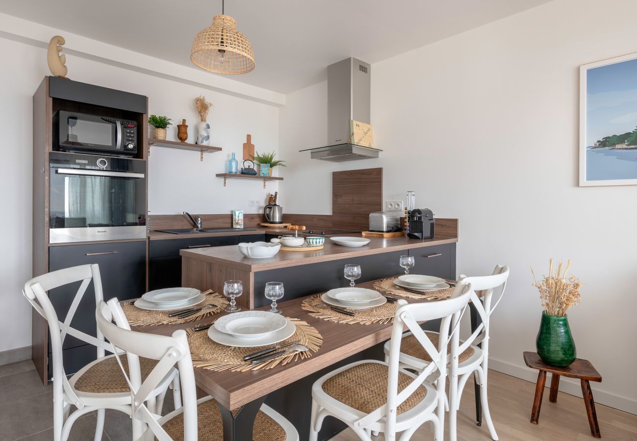 Appartement à Pornic - Appartement pour 4 face mer, plage + piscine