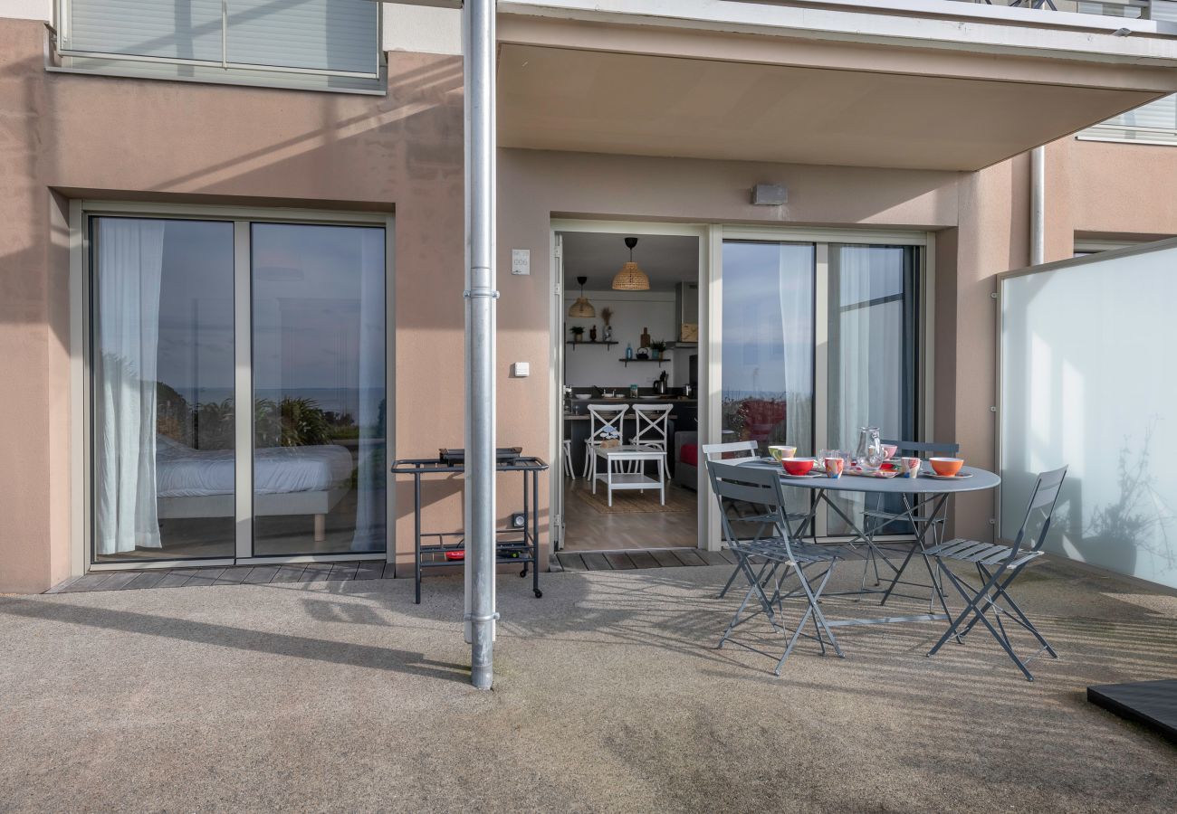 Appartement à Pornic - Appartement pour 4 face mer, plage + piscine