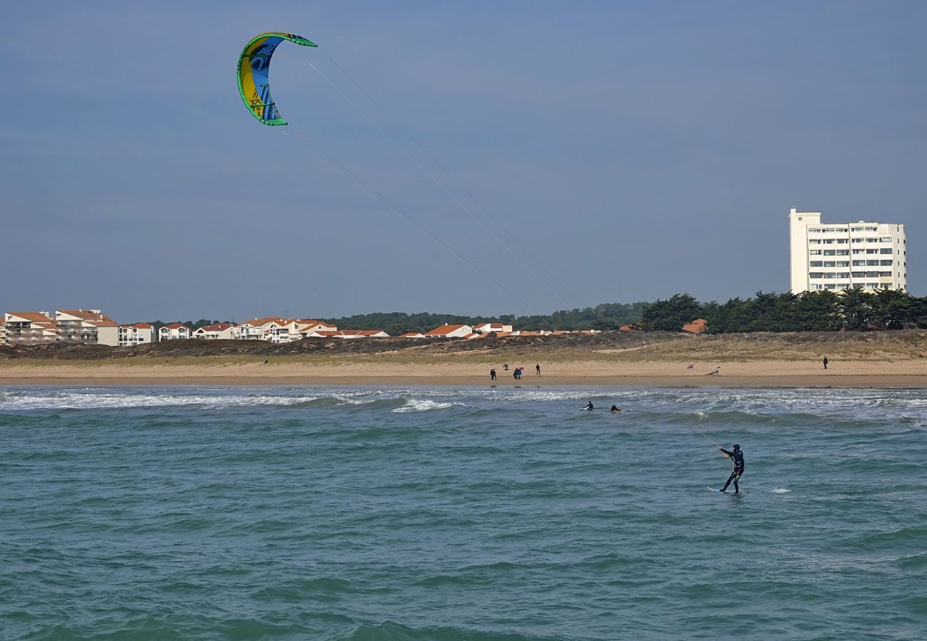 Appartement à Saint-Jean-de-Monts - 400m de la plage, appartement avec piscine