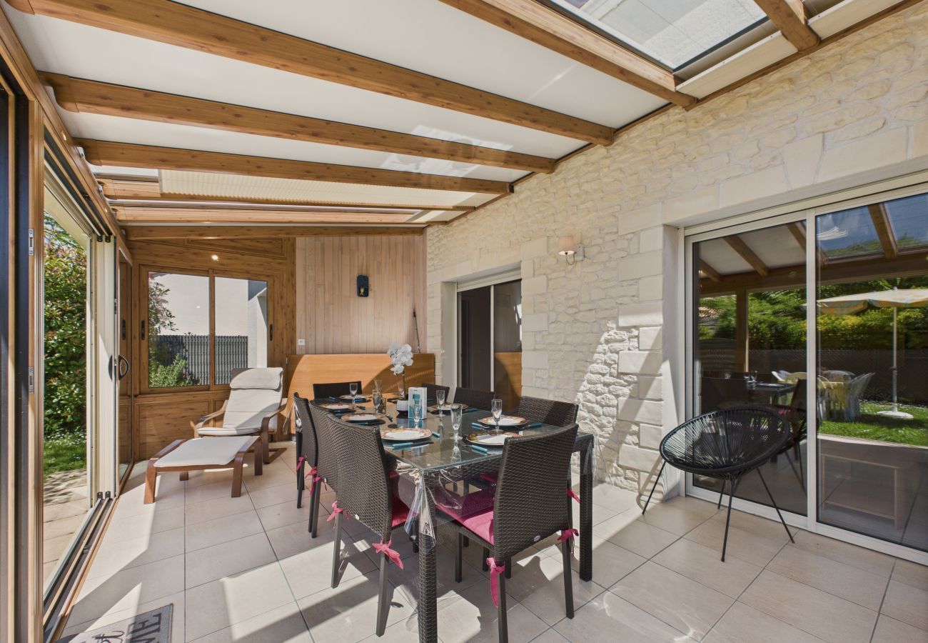 Maison à Longeville-sur-Mer - Maison pour 8 - 5min de la plage - jardin & véranda