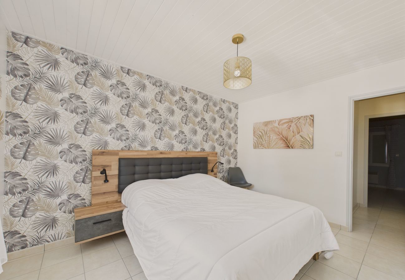 Maison à Les Sables-d´Olonne - Maison moderne en résidence avec piscine