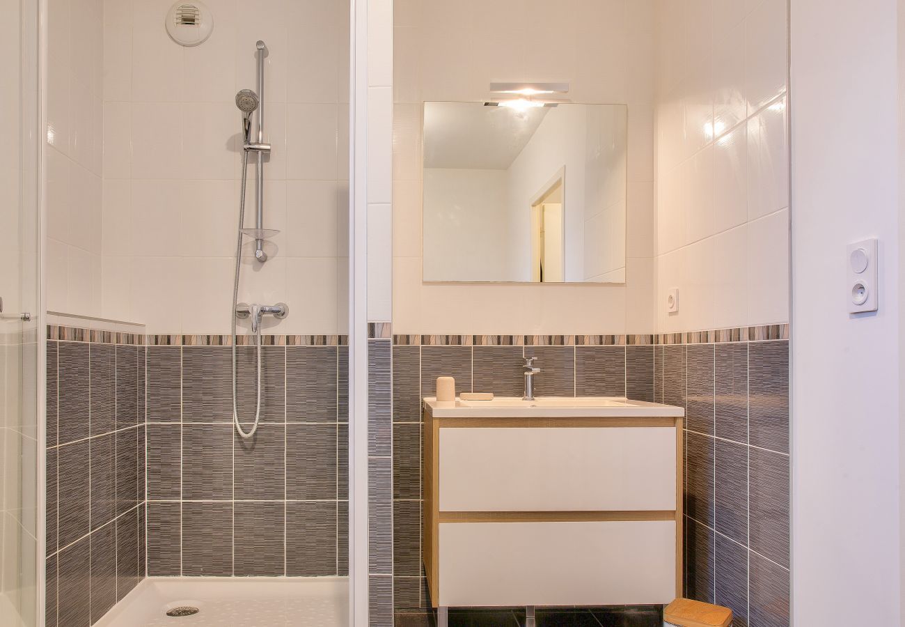 Appartement à Concarneau - Appartement pour deux - parking et terrasse