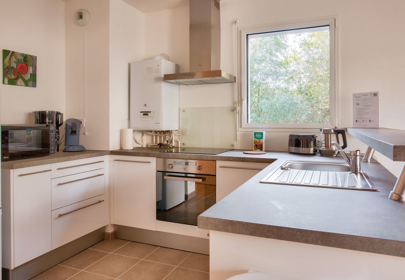 Appartement à Concarneau - Appartement pour deux - parking et terrasse