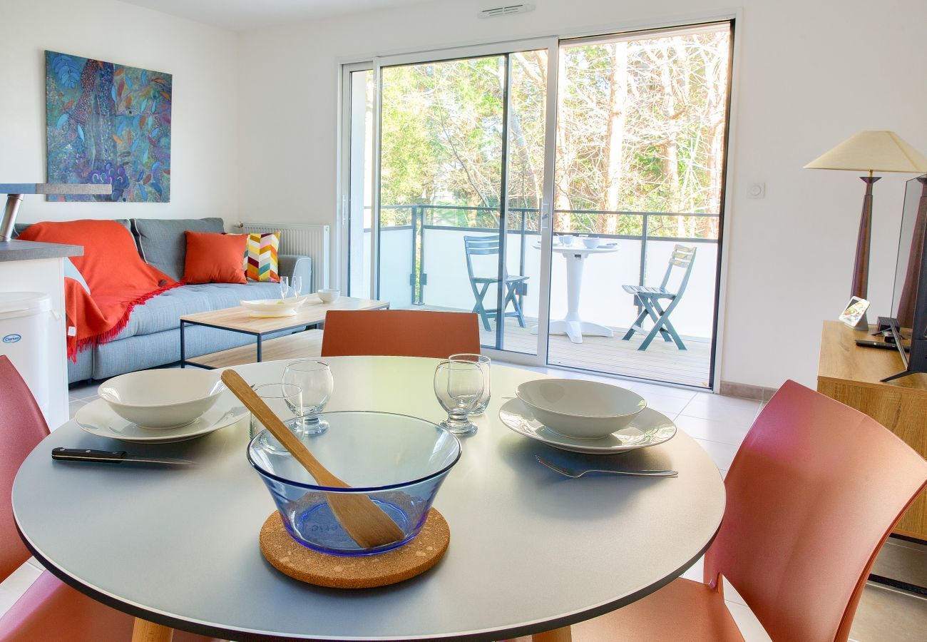 Appartement à Concarneau - Appartement pour deux - parking et terrasse