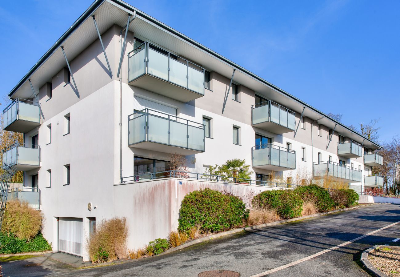 Appartement à Concarneau - Appartement pour deux - parking et terrasse