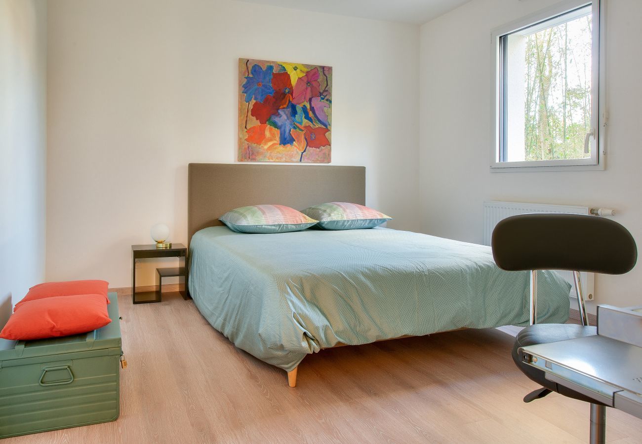 Appartement à Concarneau - Appartement pour deux - parking et terrasse