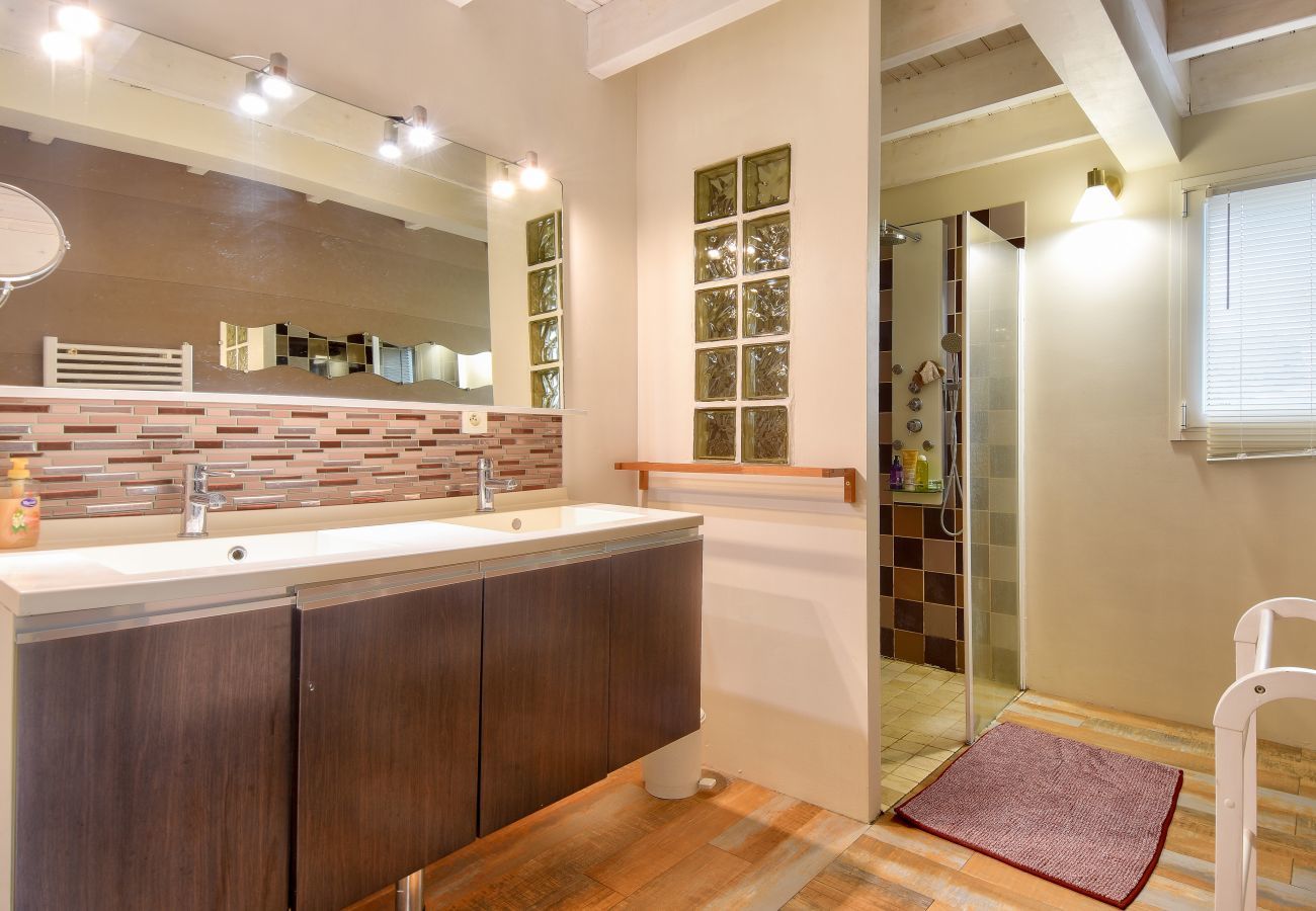 Maison à Saint-Jean-de-Monts - Maison moderne avec jardin pour 12 personnes