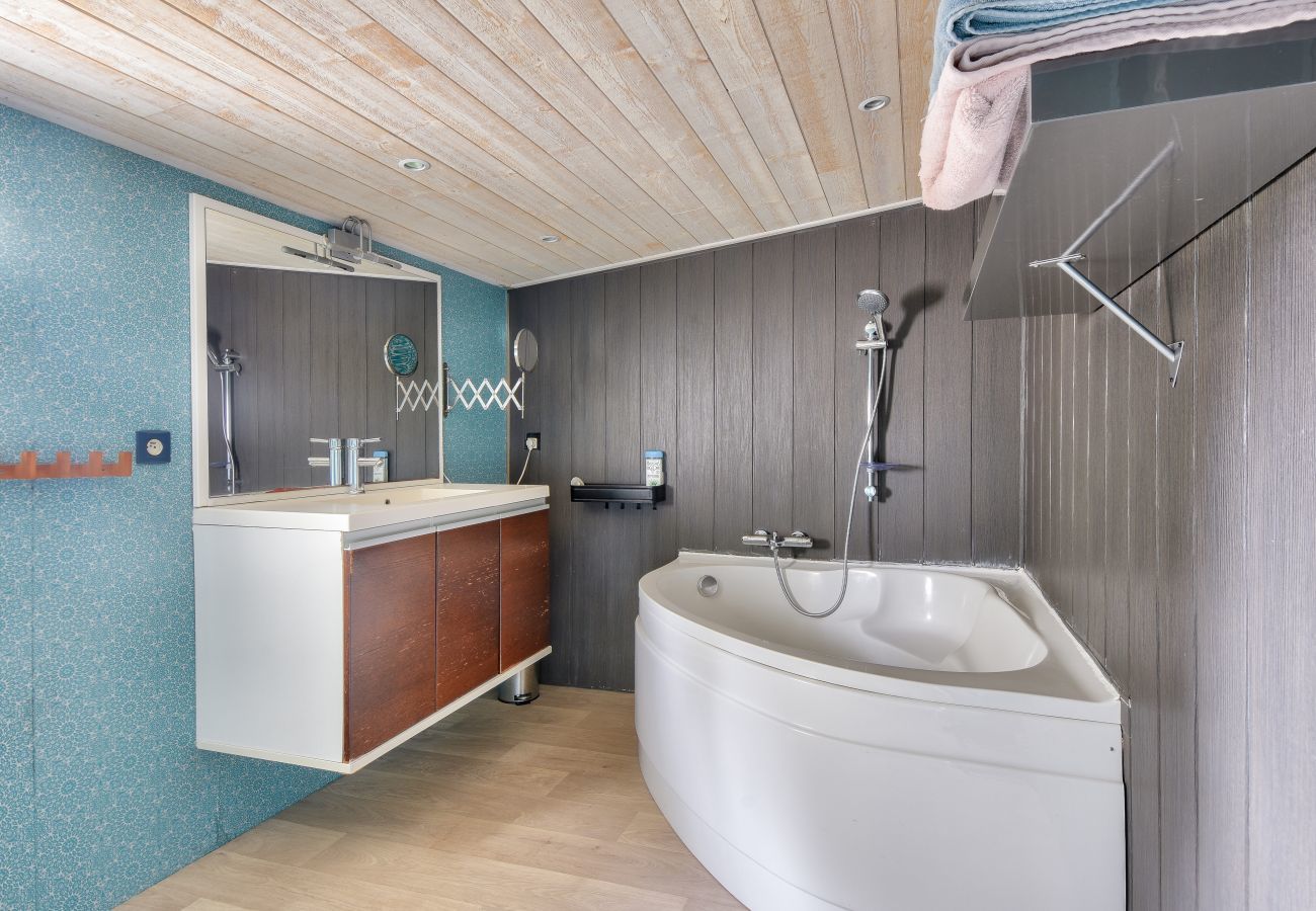 Maison à Saint-Jean-de-Monts - Maison moderne avec jardin pour 12 personnes
