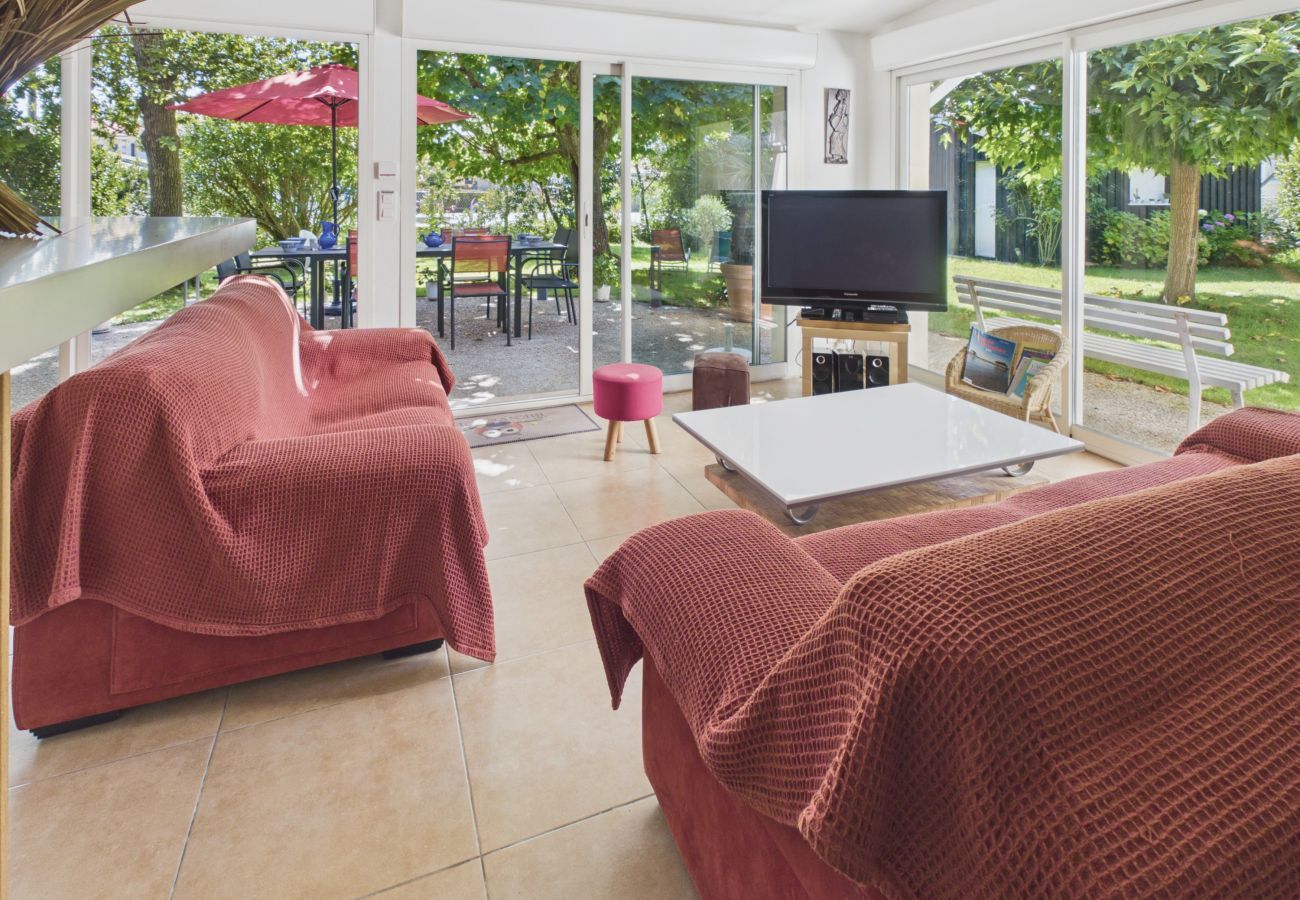 Villa à Andernos-les-Bains - 200m plage - Maison bien située et superbe jardin