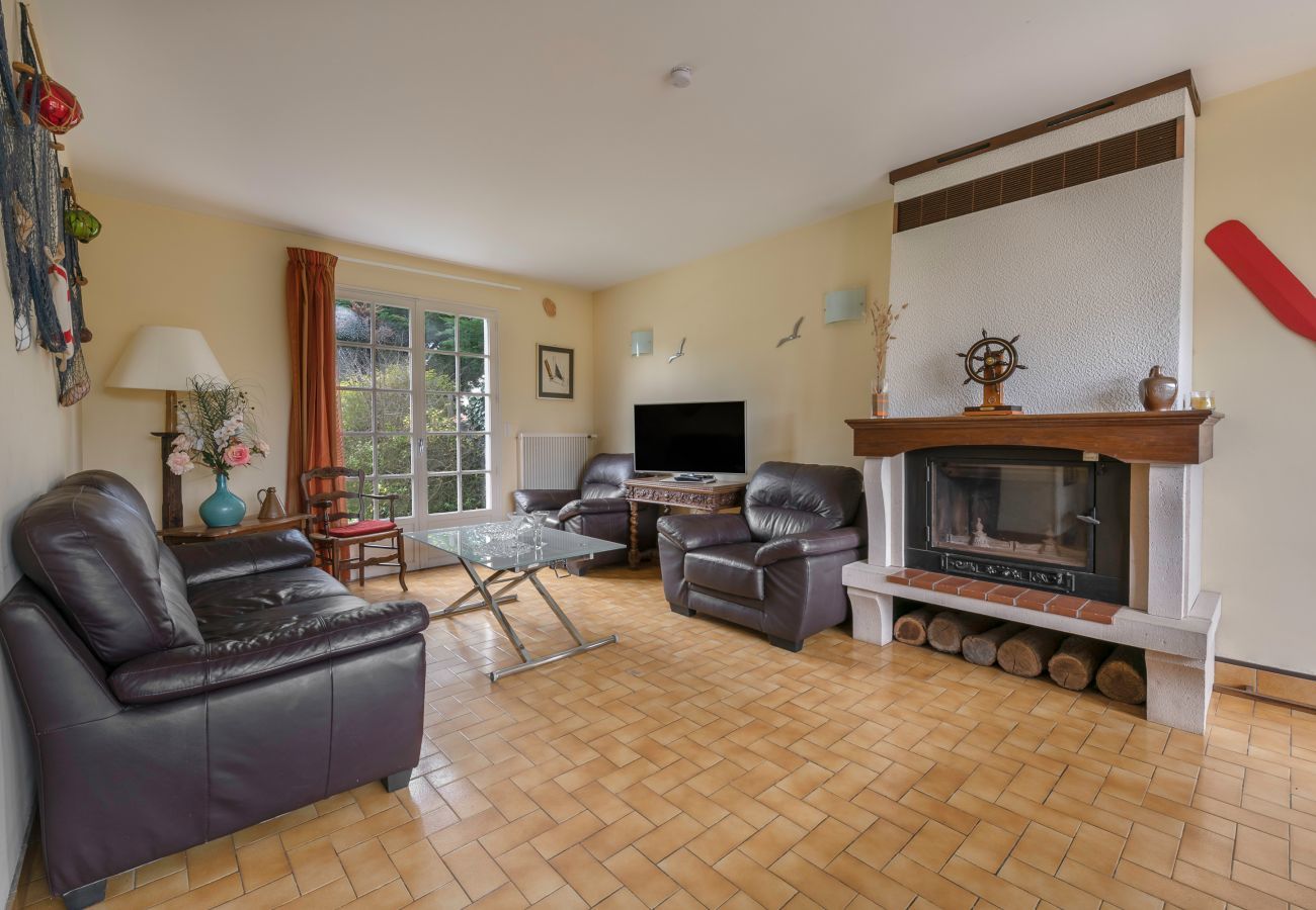 Maison à Préfailles - 400m de la plage, Pointe St Gildas, maison pour 6