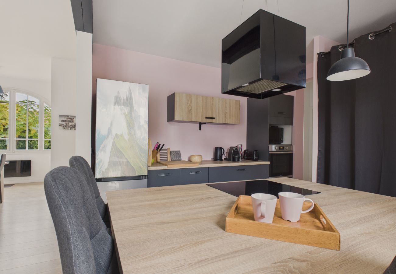 Maison à Andernos-les-Bains - À 150m de la plage, maison avec jardin pour 9