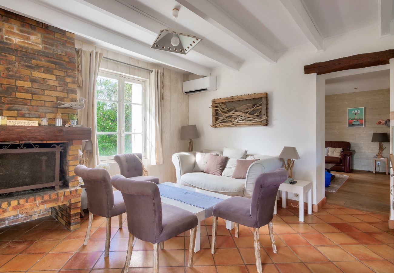 Maison à Ars-en-Ré - Maison pour 10, accès direct à la plage