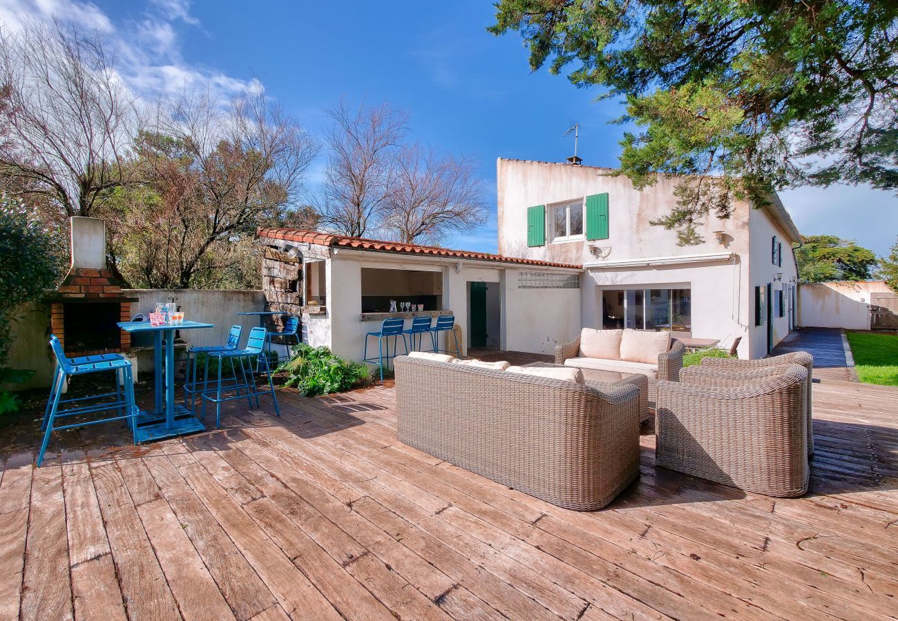Maison à Ars-en-Ré - Maison pour 10, accès direct à la plage