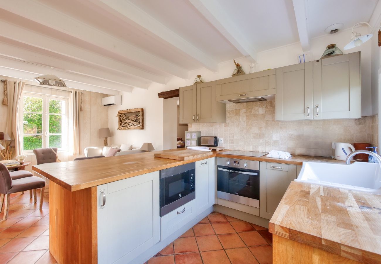 Maison à Ars-en-Ré - Maison pour 10, accès direct à la plage