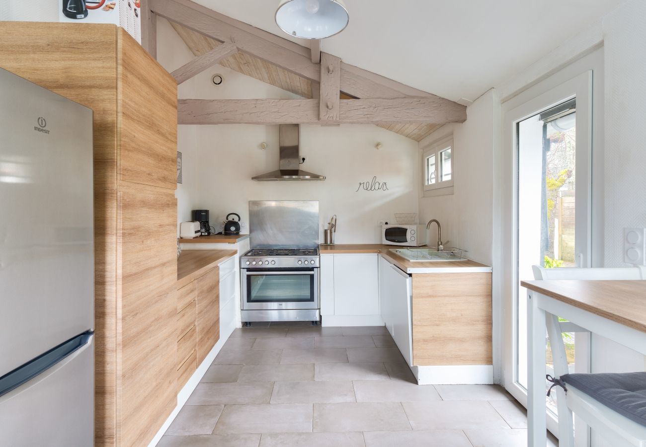 Maison à Andernos-les-Bains - À 350m plage du Betey- Maison pour 9 avec piscine