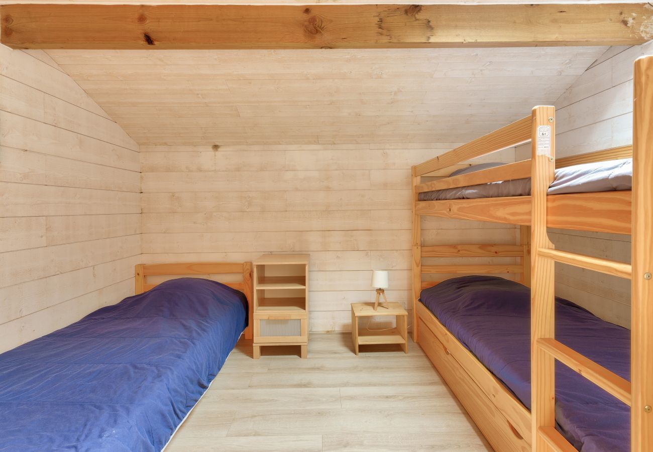 Maison à Andernos-les-Bains - À 350m plage du Betey- Maison pour 9 avec piscine