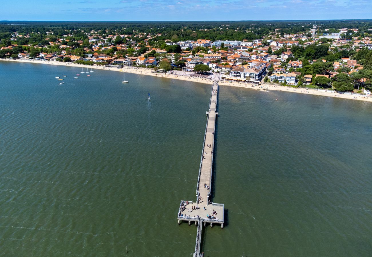 Maison à Andernos-les-Bains - À 350m plage du Betey- Maison pour 9 avec piscine