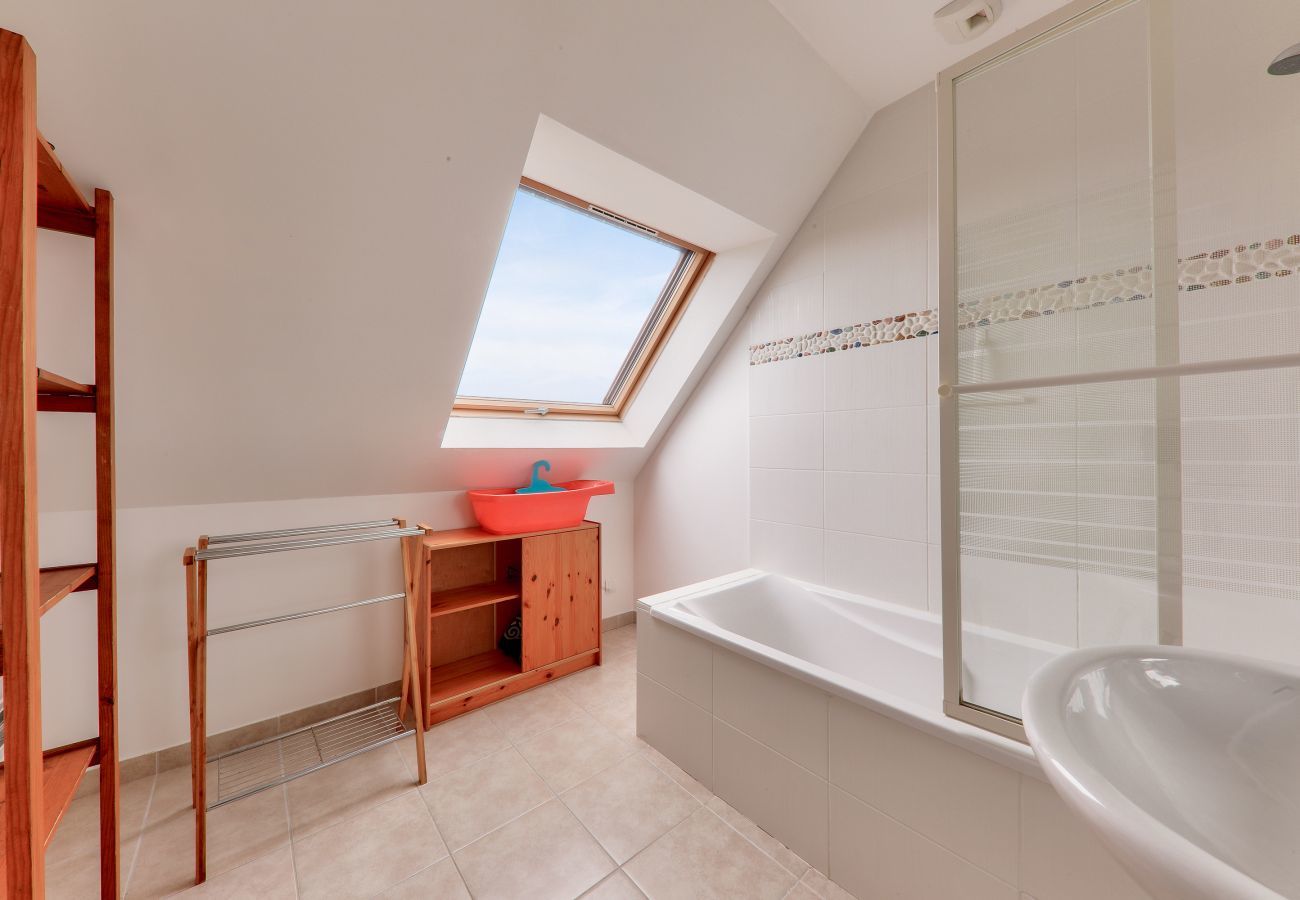 Appartement à Saint-Gildas-de-Rhuys - Séjour à 850m des plages Rohu et des Govelins
