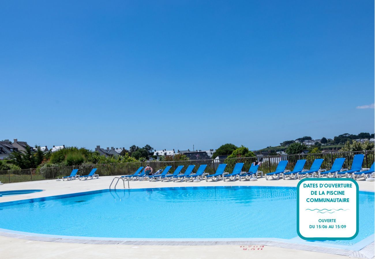 Appartement à Arzon - Détente et vue sur le port à Arzon - Piscine