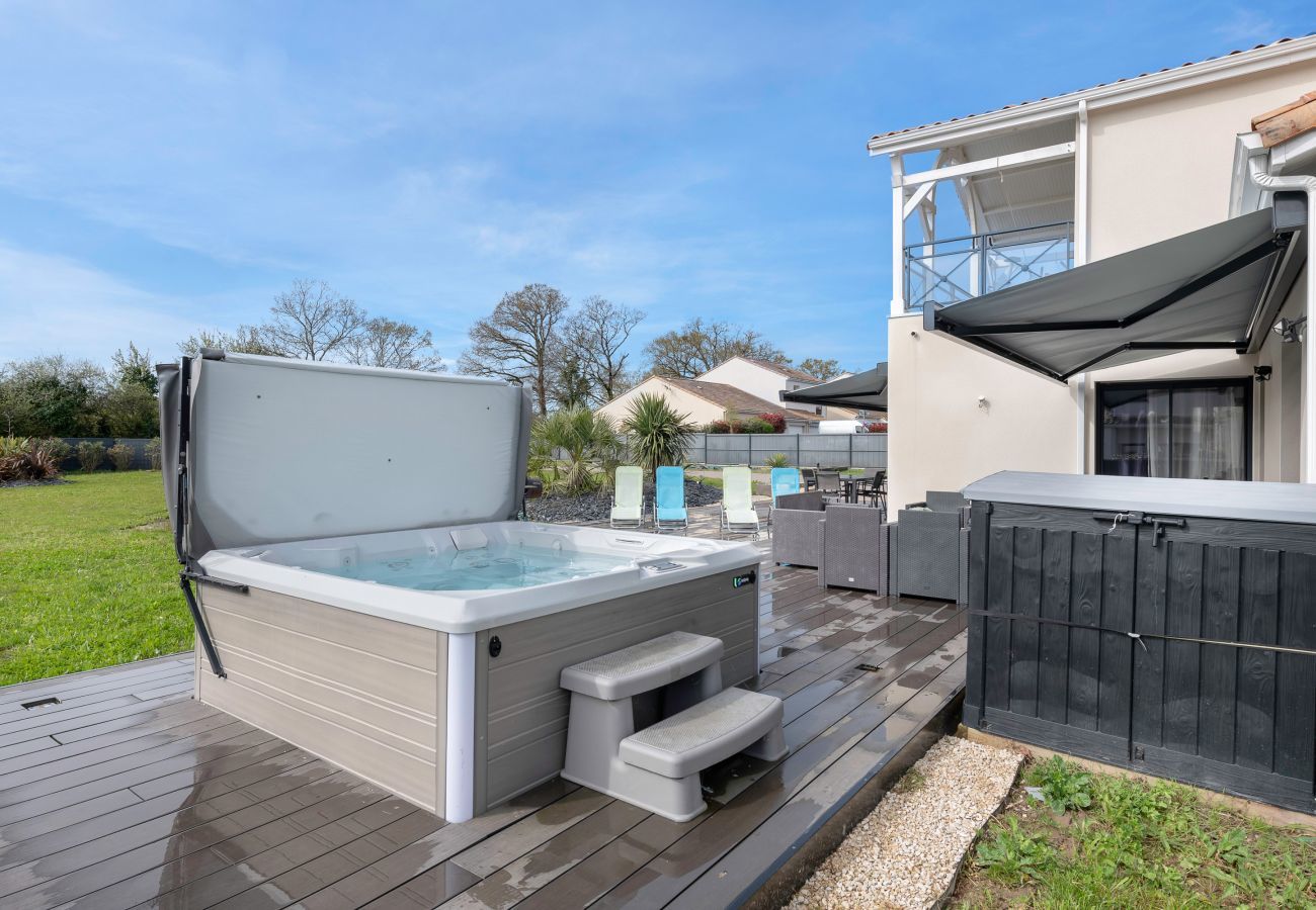 Maison à Pornic - Maison familiale avec jacuzzi à Pornic