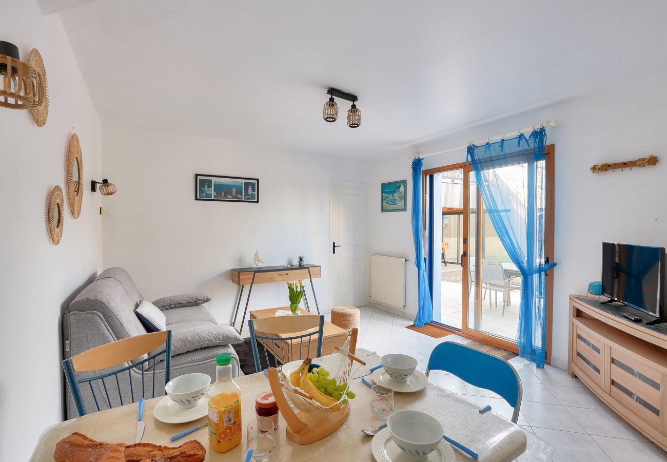 Maison à Erquy - La maison bleue -  Erquy - Piscine couverte