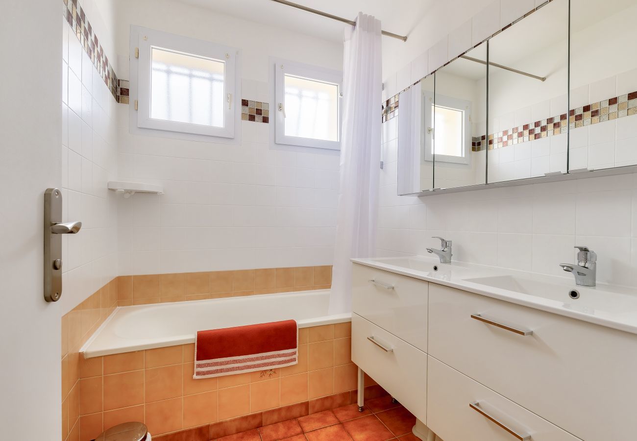Maison à Brem-sur-Mer - Maison et jardin pour 4 à Brem-sur-Mer 