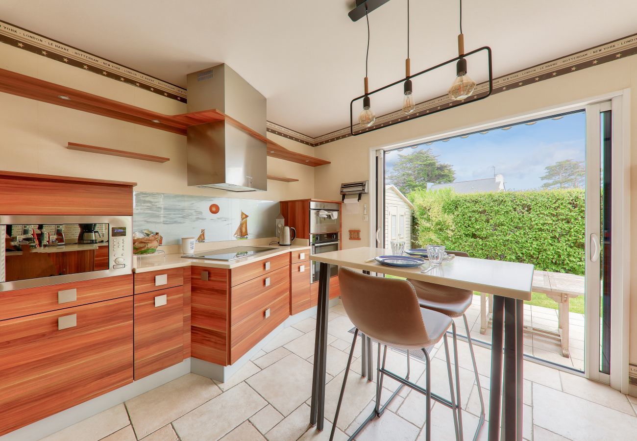 Maison à Saint-Gildas-de-Rhuys - Maison pour 8 - Centre St Gildas - Beau jardin