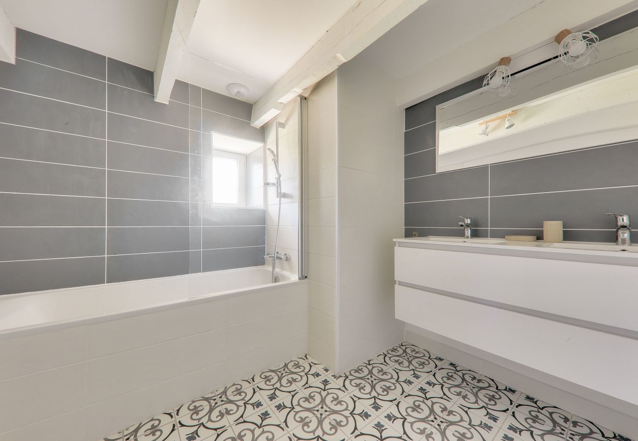 Maison à Sarzeau - 350m de la plage de Kerfontaine -  14 personnes