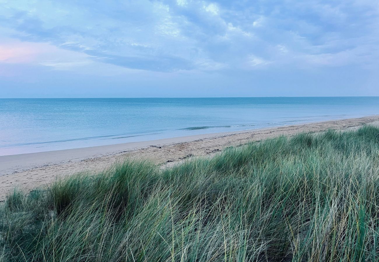 Maison à La Flotte - Maison au calme pour 6 - 850m plage de la Clavette