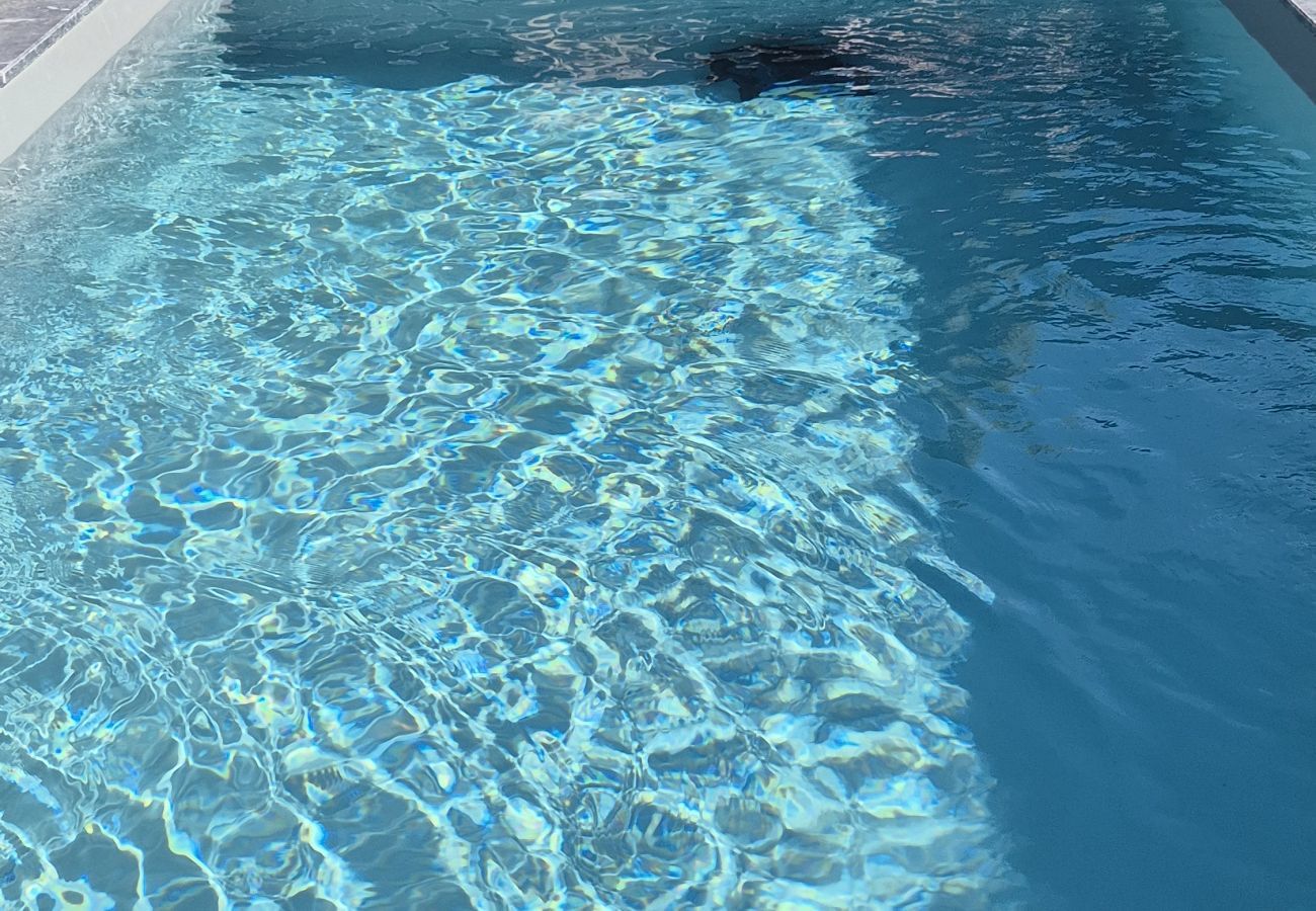 Maison à Erquy - Maison avec piscine 6 adultes et 2 enfants