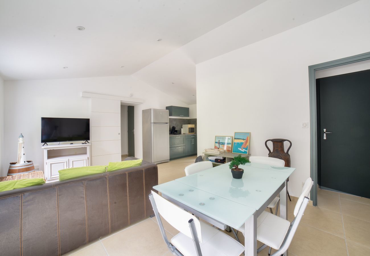 Maison à Longeville-sur-Mer - 850m de la plage maison neuve pour 6 en forêt