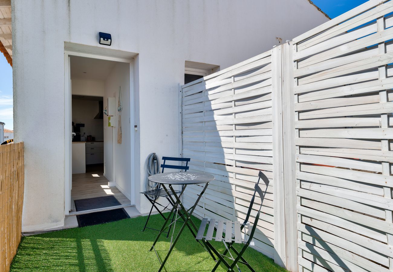 Studio à La Tranche-sur-Mer - 180m de la plage quartier animé studio 2 personnes