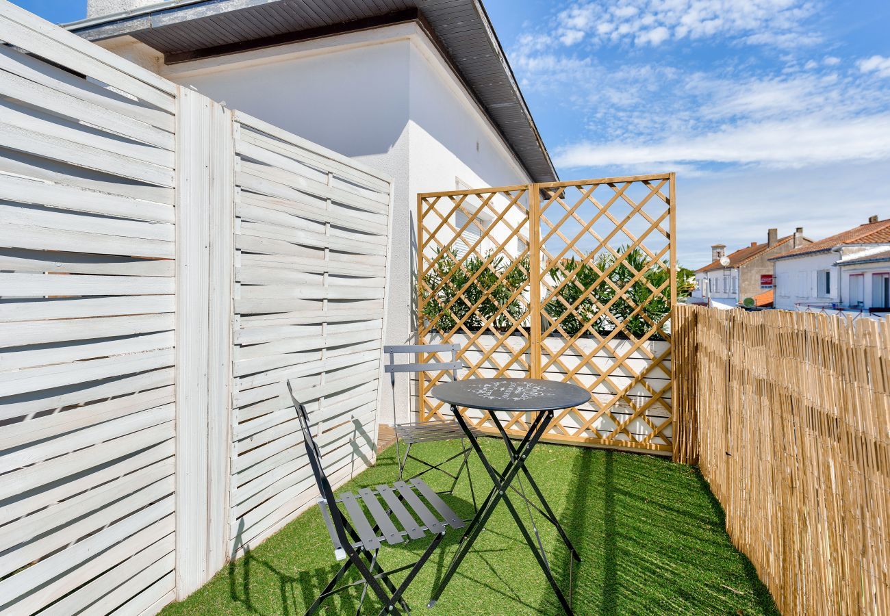 Studio à La Tranche-sur-Mer - 180m de la plage quartier animé studio 2 personnes