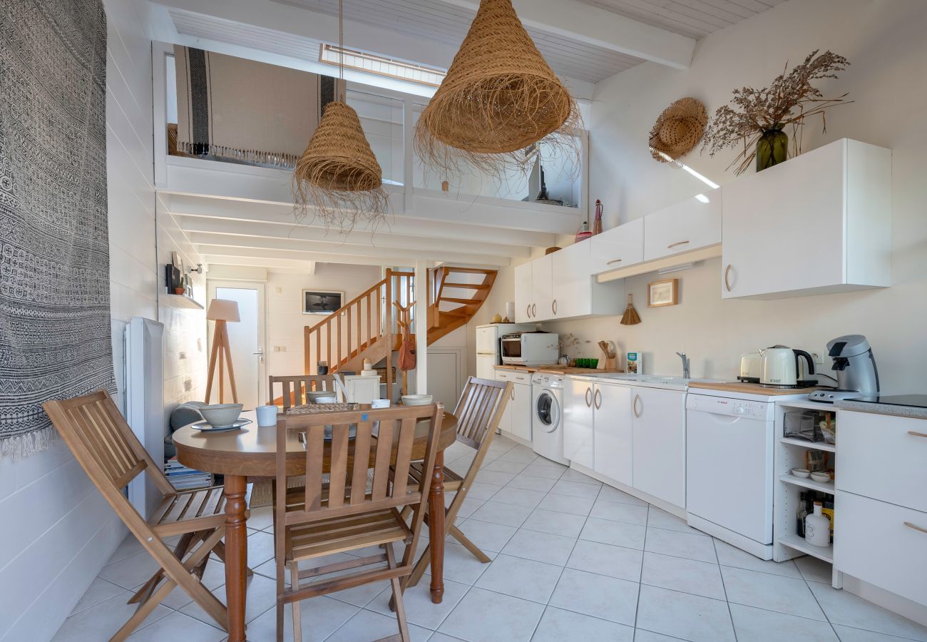 Maison mitoyenne à La Bernerie-en-Retz - Plage à 450m, maison mitoyenne+ jardin clos pour 4