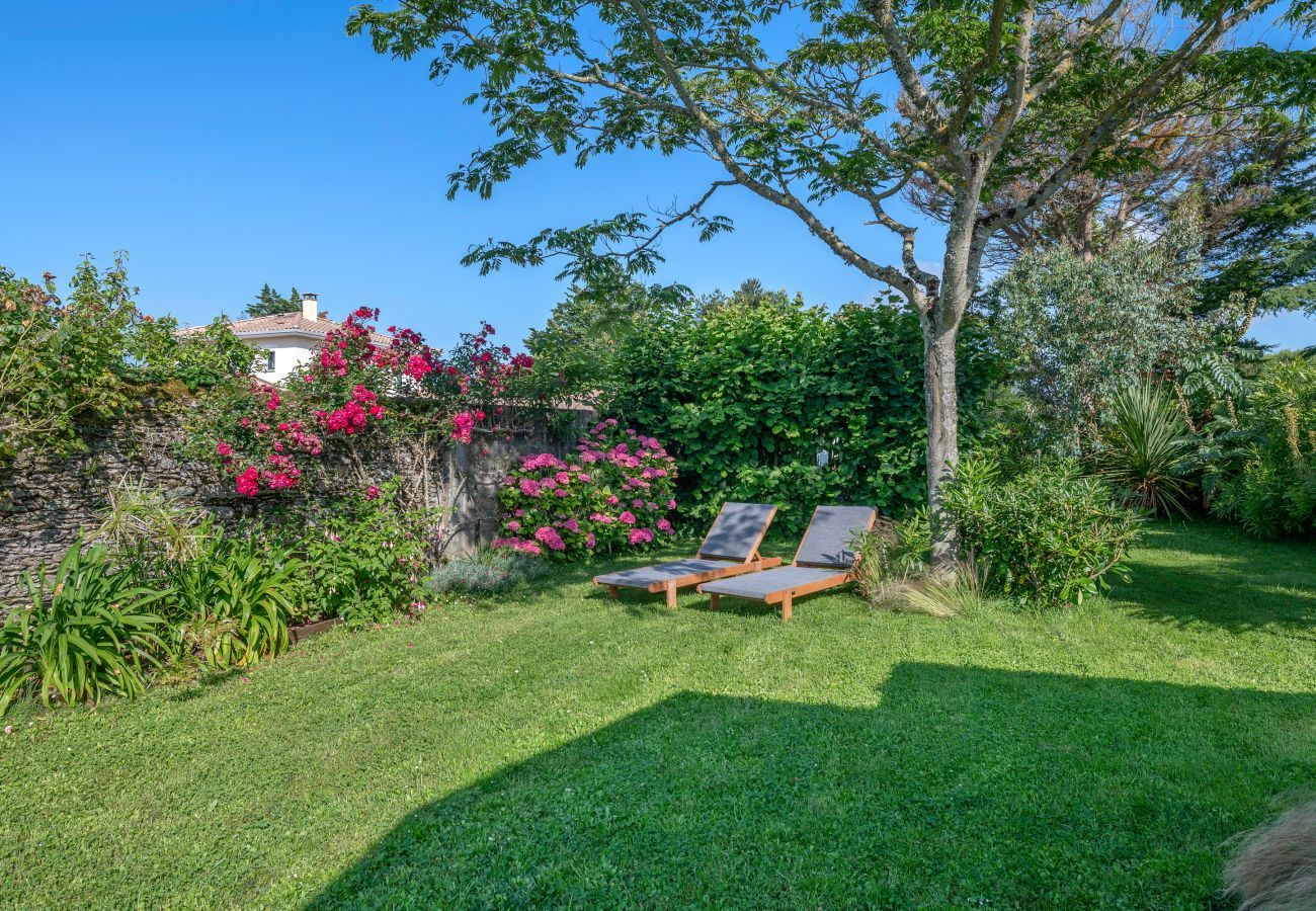 Maison mitoyenne à La Bernerie-en-Retz - Plage à 450m, maison mitoyenne+ jardin clos pour 4