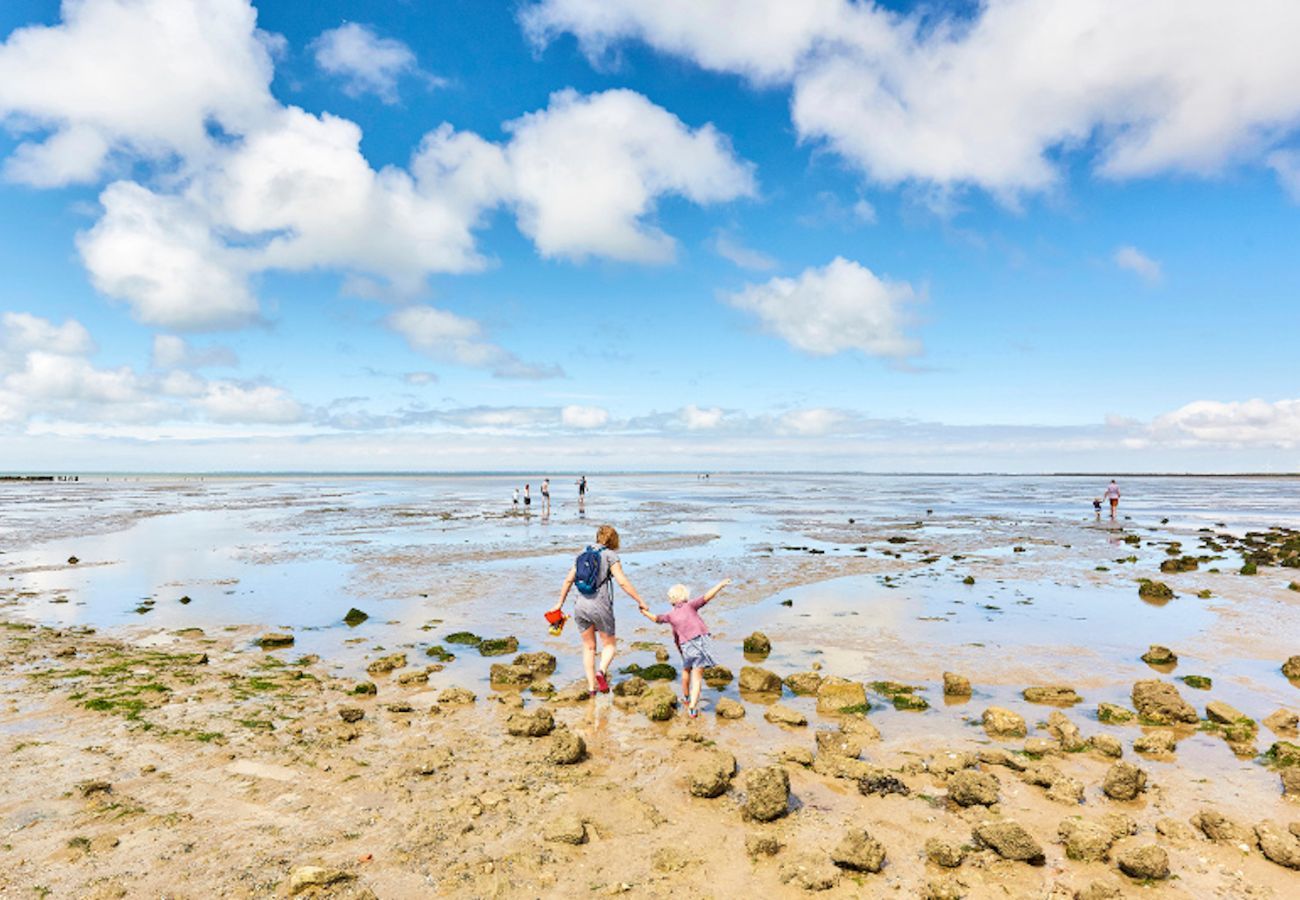 Maison à Barbâtre - 500m de la plage -  Maison 6 adultes & 1 enfant