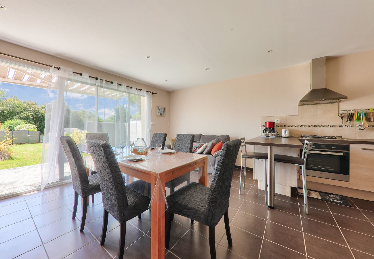 Maison à Sarzeau - 950m de la plage, maison neuve avec jardin pour 4